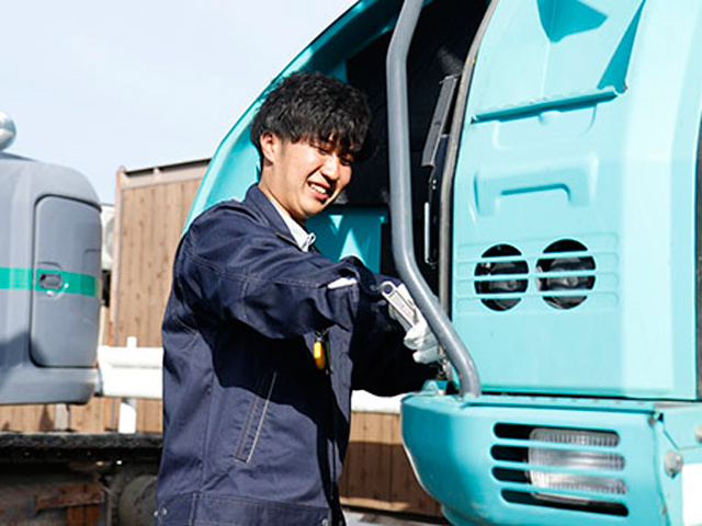 作業中の男性写真
