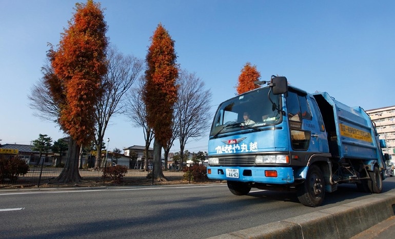 ゴミ収集車