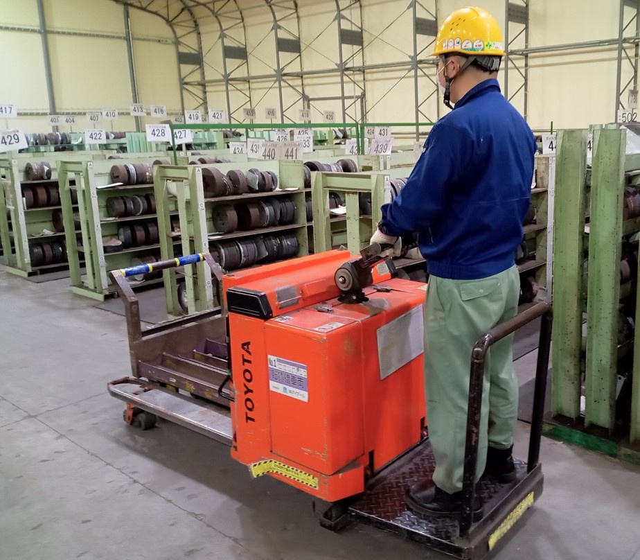 アイアール／電動台車を利用した収集・運搬作業