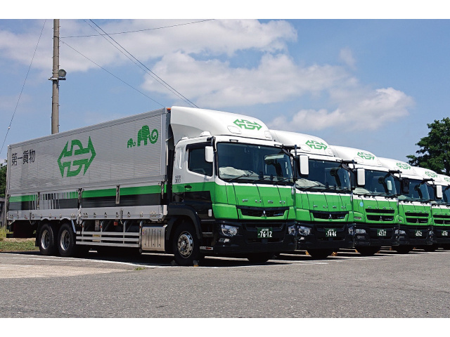 トラックの写真