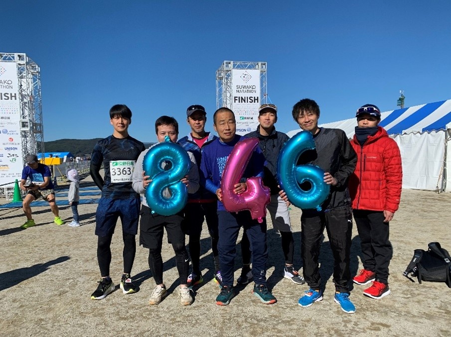 健康と親睦を目的に活動するランナー集団「846TOYOSK」の皆さん