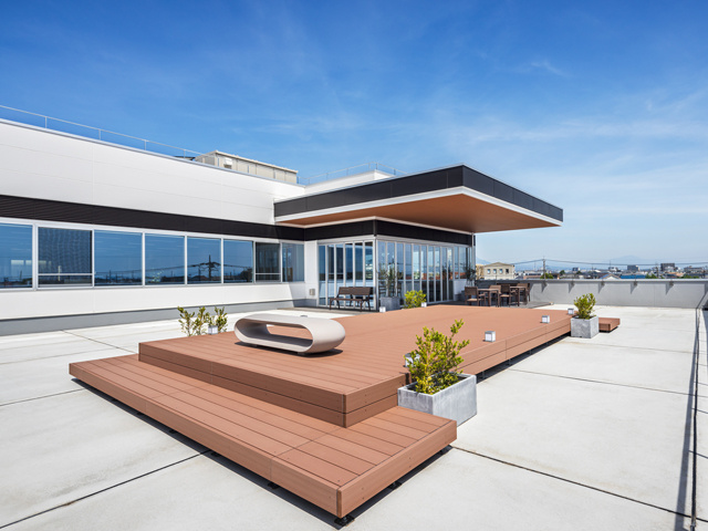 サンヴァーテックス　屋上　昼間