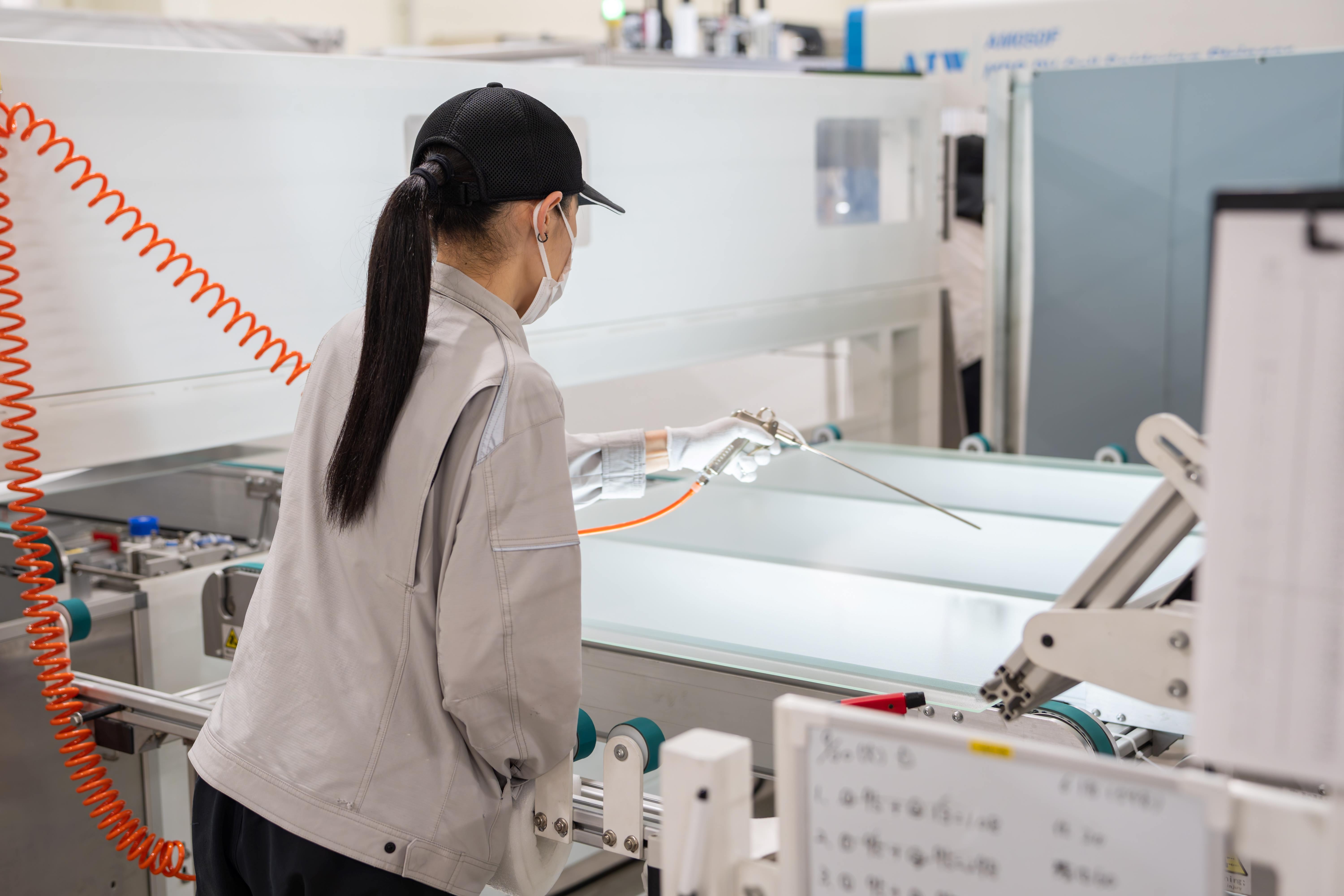 長州産業_作業風景