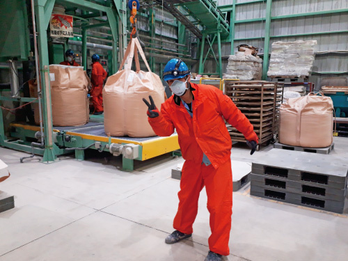 石川ライト工業(株)の従業員