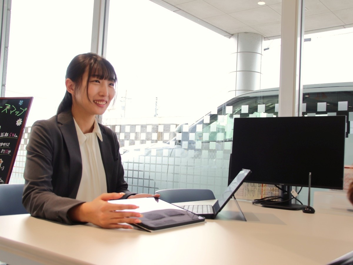 1日のお仕事の流れ／トヨタカローラ富山株式会社