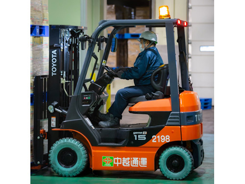 中越通運_フォークリフト