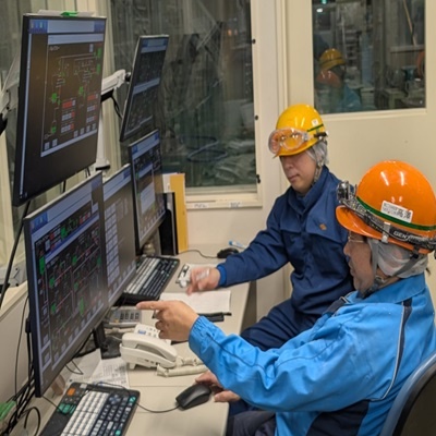 中越パルプ現場風景