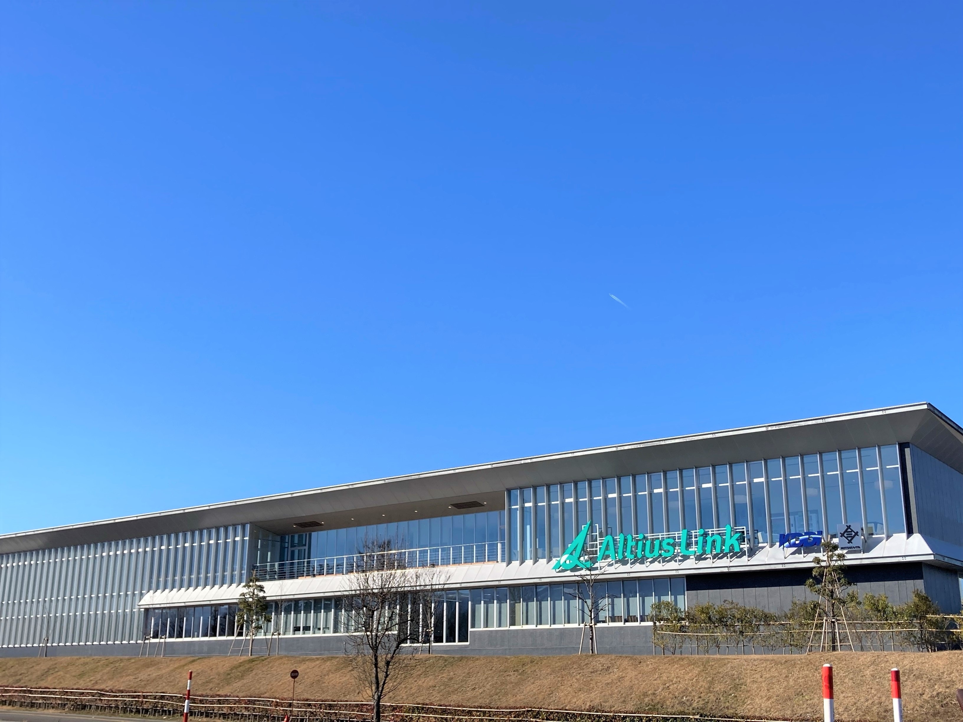 社屋の外観写真