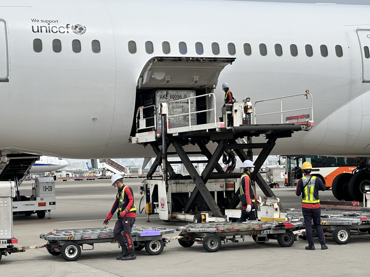 AKSグランドハンドリング