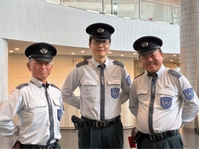 施設警備/男性3名