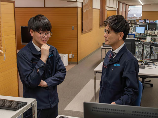 ソフテック(社員2名新)