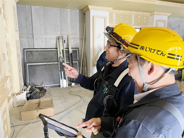 仲良し／男性3人