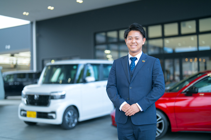 ディーラーの営業スタッフ