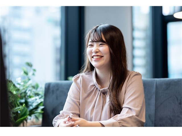 女性社員