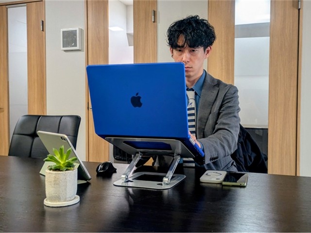 男性社員