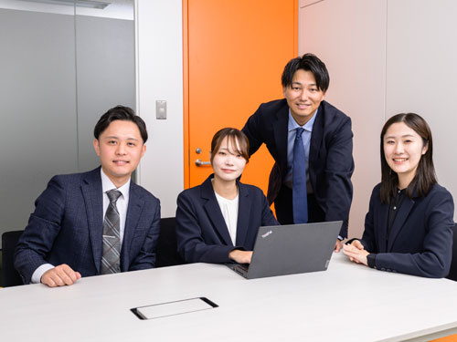 男女4人の写真
