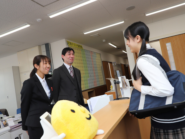 塾の受付
