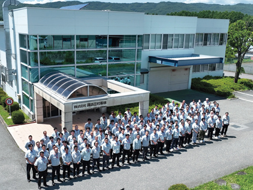 諏訪三社電機_集合写真