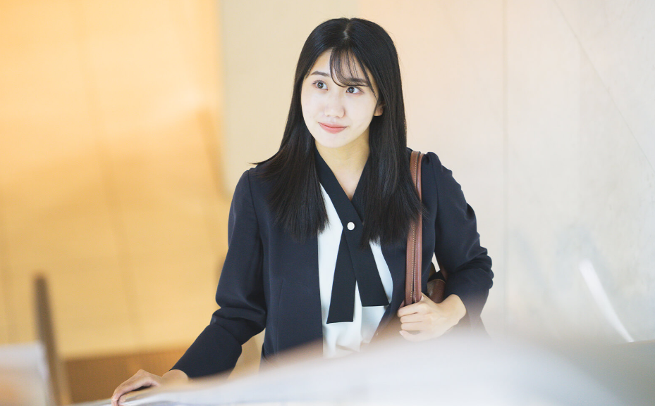 ランドトラスト 女性写真