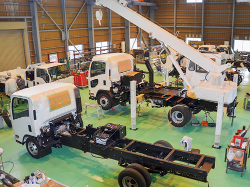 軌陸車テック_工場