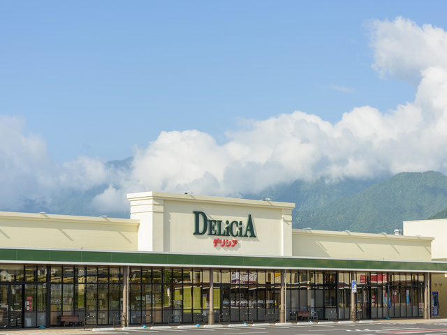 デリシア_店舗外観