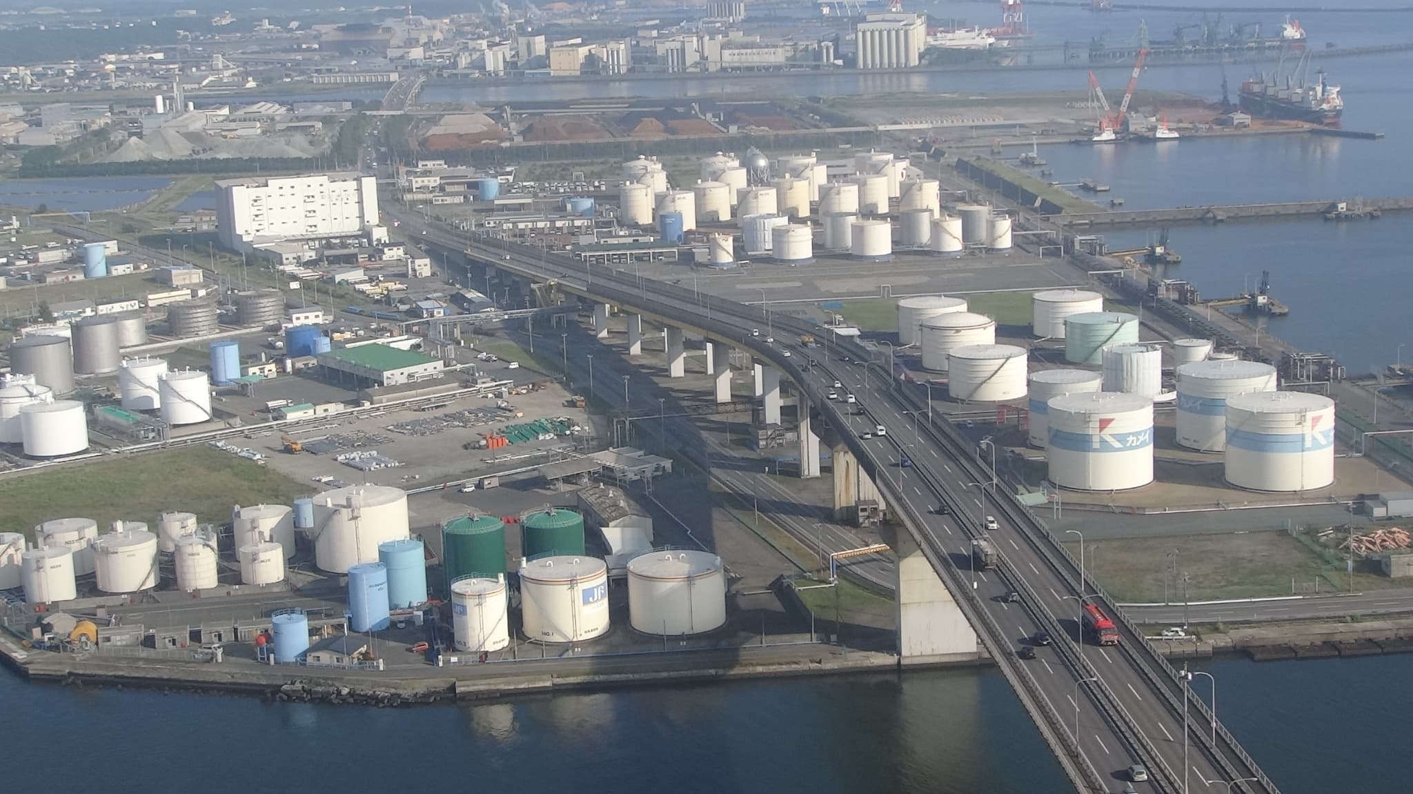 油槽所航空写真（八戸OT)