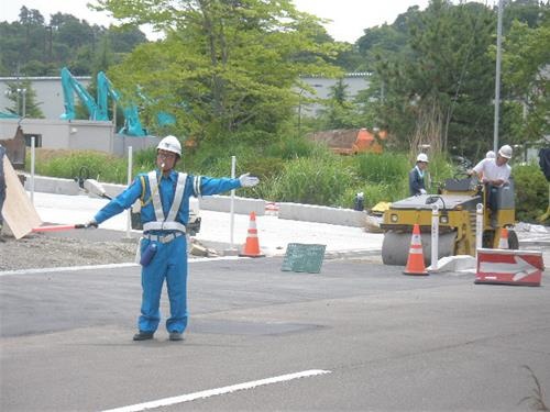 仙台市内及び近郊が主たる勤務地の交通誘導警備員の募集内容 宮城県多賀城市 伸興警備保障株式会社の採用 求人情報