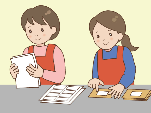 ラベル貼りをしている女性のイラスト
