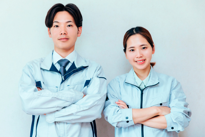 作業服を着たスタッフ