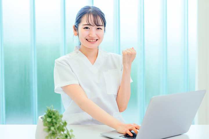 笑顔の医療スタッフ