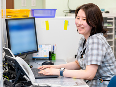 事務課の女性