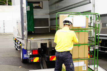 働くスタッフの写真