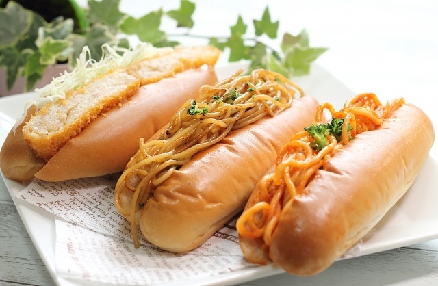 惣菜パン