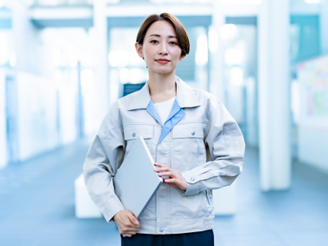 現場の女性