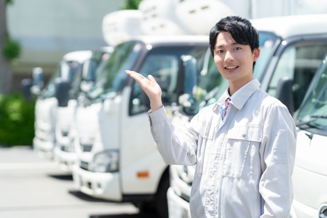 男性のドライバー