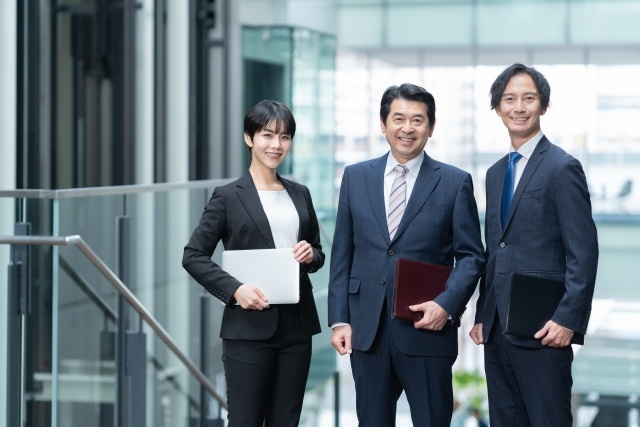 営業社員