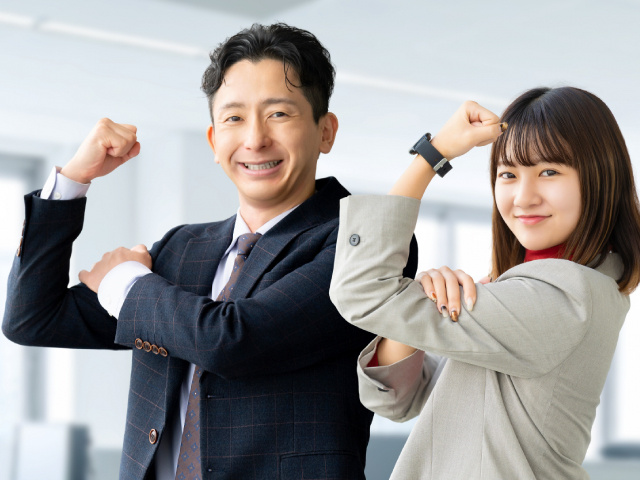 営業男女イメージ写真