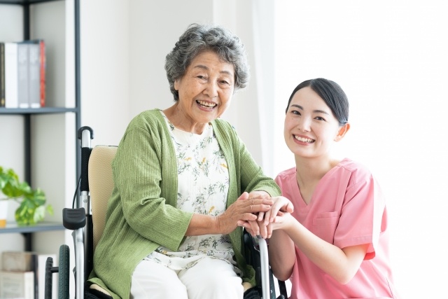 施設介護職員／セービング