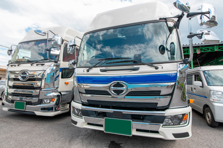 トラックの写真