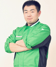 制服を着た男性の写真