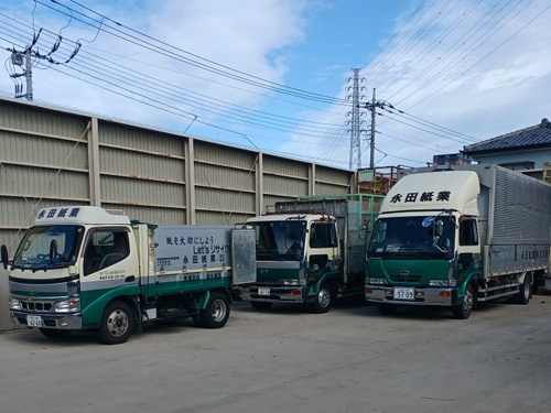 トラックの写真