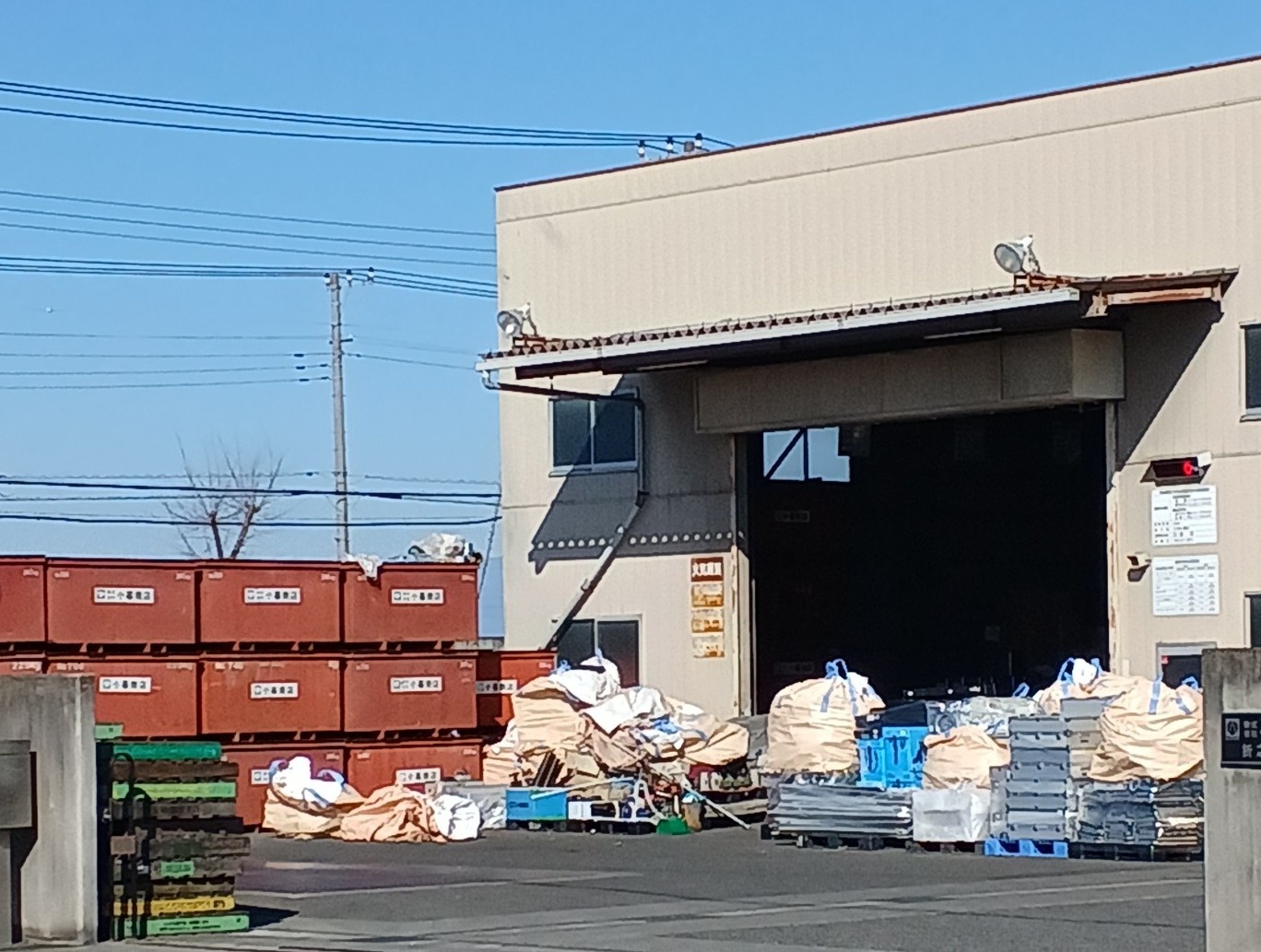 倉庫内作業写真