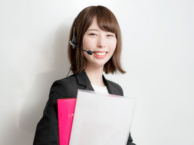 事務・オペレーター女性の写真