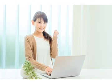 事務員女性の写真